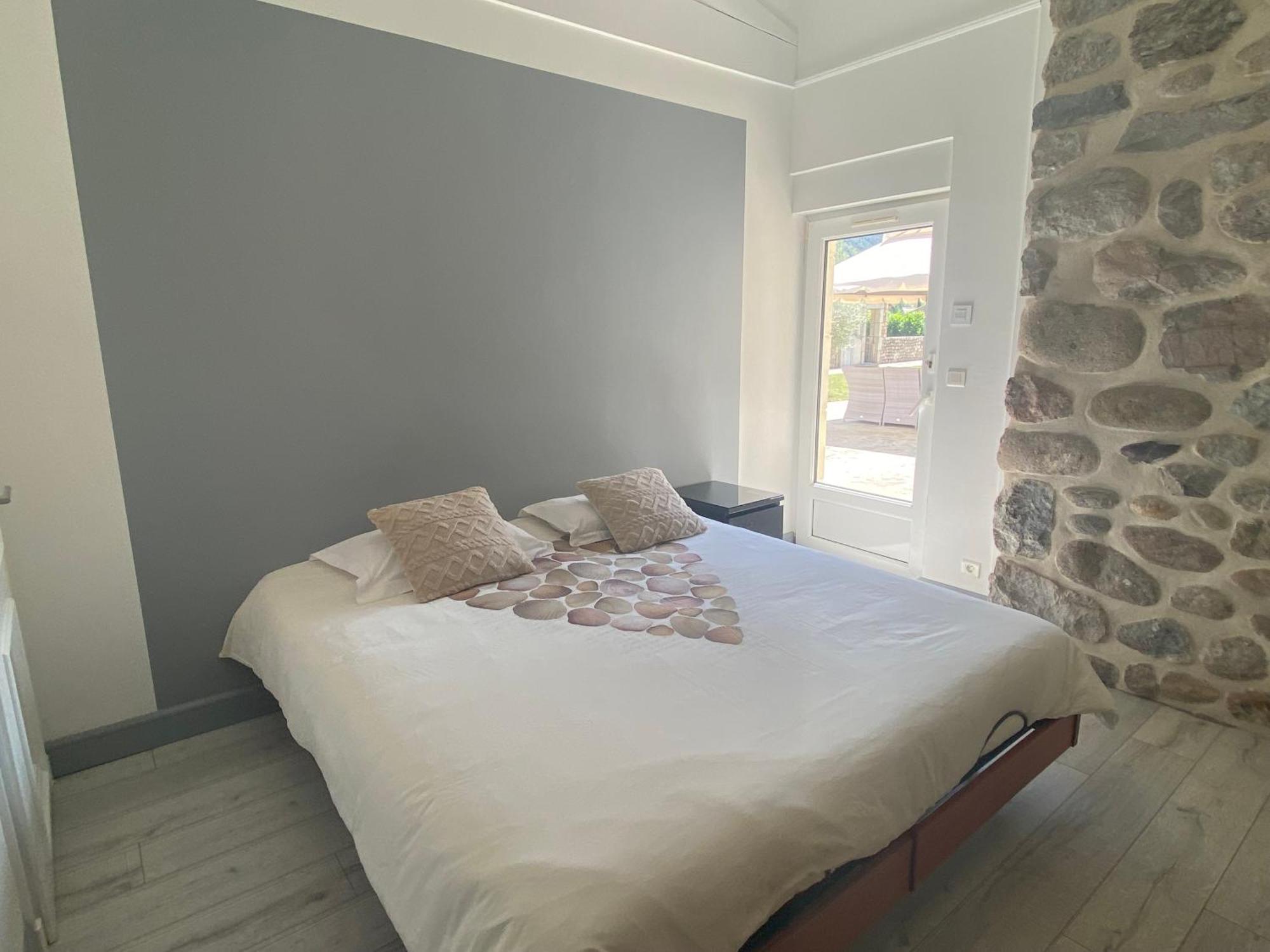 Domaine Les Buis Bed & Breakfast Saint-Fortunat-sur-Eyrieux Dış mekan fotoğraf