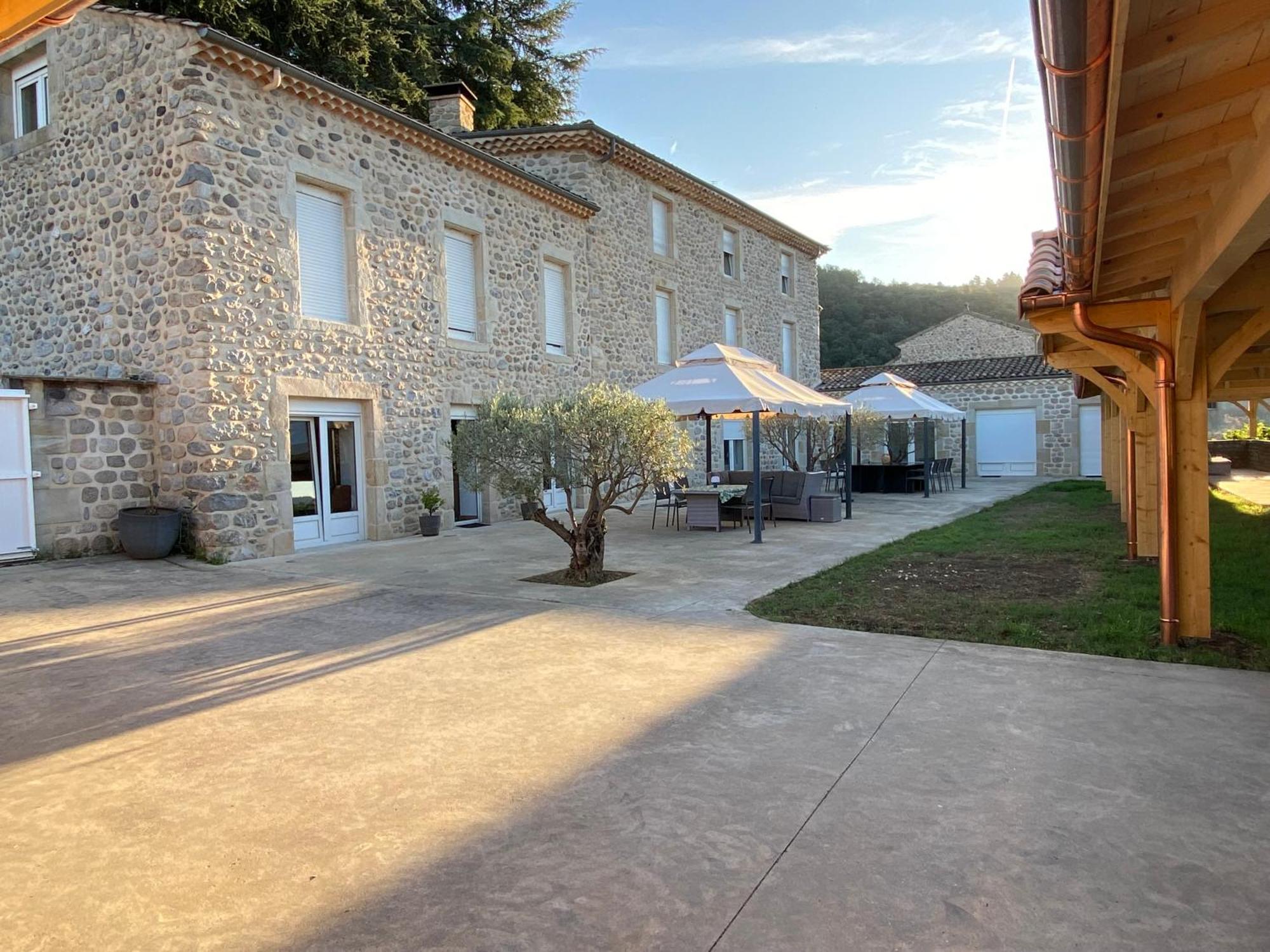 Domaine Les Buis Bed & Breakfast Saint-Fortunat-sur-Eyrieux Dış mekan fotoğraf