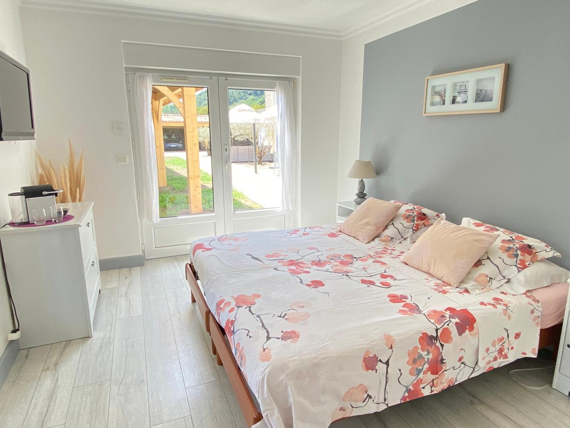 Domaine Les Buis Bed & Breakfast Saint-Fortunat-sur-Eyrieux Dış mekan fotoğraf